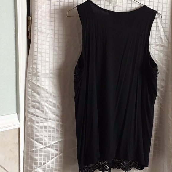 Women’s PL black top with lace - Picture 4 of 5